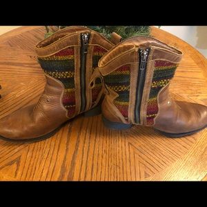 Born boots